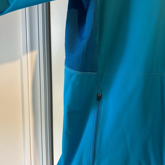 Blue Patagonia Full-Zip Jacket - Picture 3 of 9